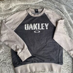 Vintage/Y2K Oakley Raglan Sweatshirt